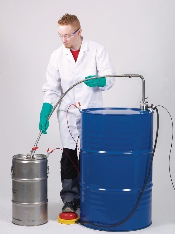 Fasspumpe Edelstahl, fussbet&amp;#228;tigt, mit Auslaufschlauch &amp;amp; Abstellhahn