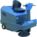 Kehrsaugmaschine Star 1-106 E, Arbeitsbreite 90 cm mit Seitenbesen, Aufsitzger&#228;t