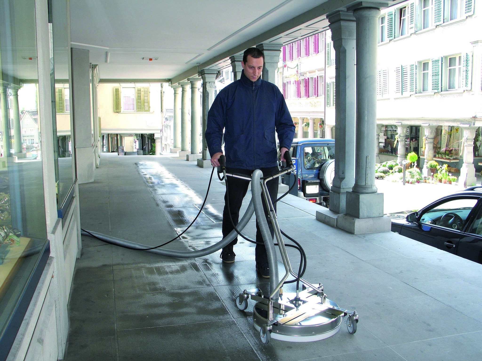 Fl&amp;#228;chenreiniger Edelstahl MM mit Absaugung und Kaugummientferner 520 mm &amp;#216;